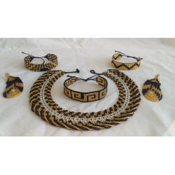 COLLAR, MANILLAS Y ARETES