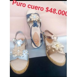 SANDALIAS EN CUERO