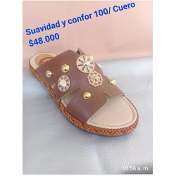 SANDALIAS EN CUERO